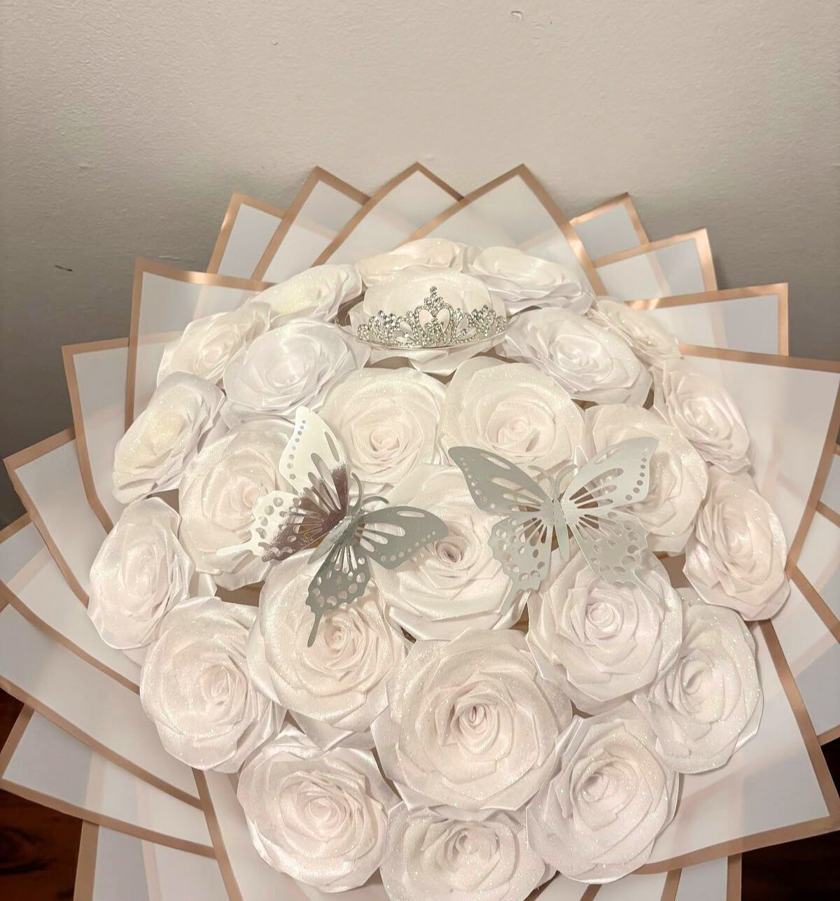 Eternal sparkle red roses